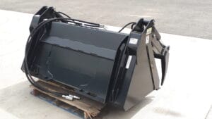 Skid steer bucket with grapple rear view