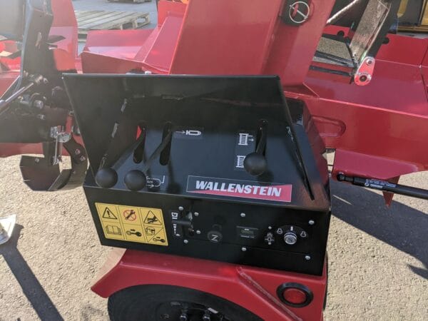 Wallenstein WP845 wood processor operator controls Wallenstein WP845 wood processor operator controls