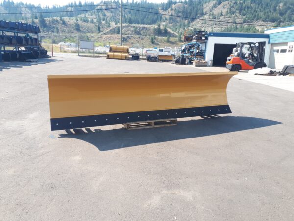 HLA 4000 series snow blade 12' Euro HLA 4000 series snow blade 12' Euro quick attach