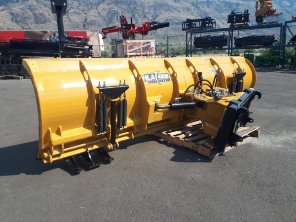 HLA 4000 series snow blade 12' Euro HLA 4000 series snow blade 12' Euro quick attach