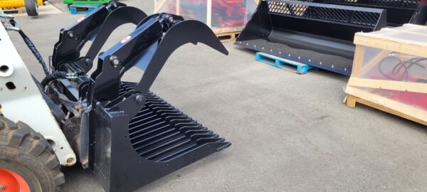 Rock Bucket Double Grapple Open Position Rock Bucket Double Grapple Open Position